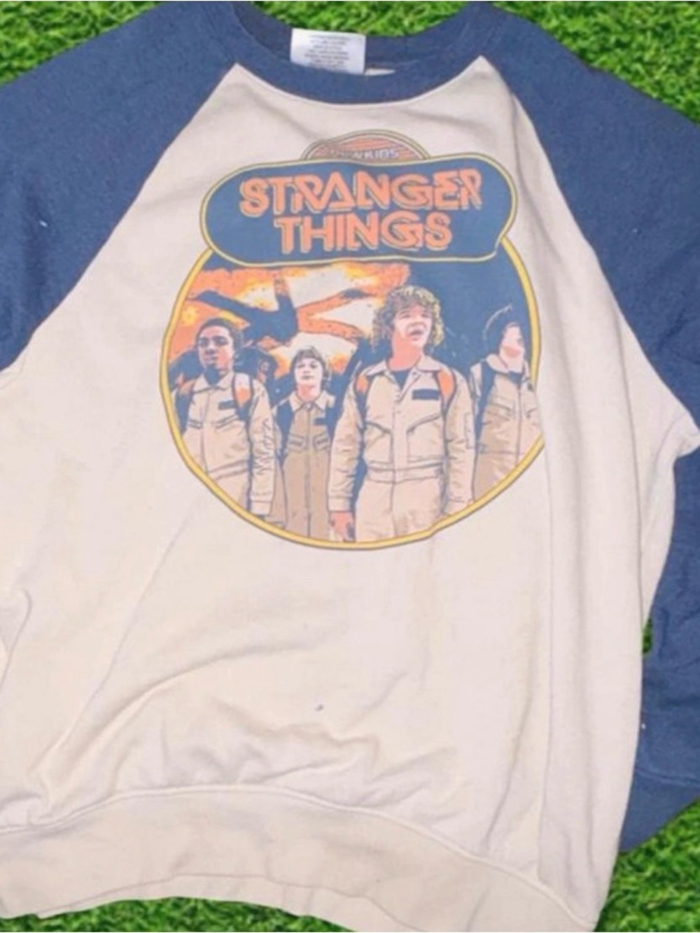 Stranger Things Netflix sweatshirt Size XL